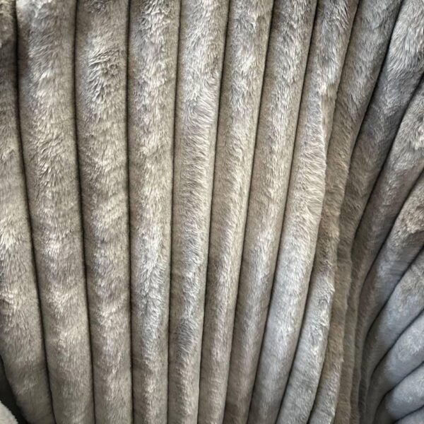 Light Silver Faux Fur Fabric – Luxury Plush Pile, Sewing  Craft Supply