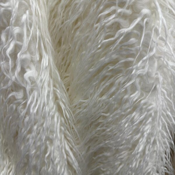 White Faux Fur Fabric – Long Pile Vegan Fur for Bridal, Costume, Cosplay / Luxury Sewing